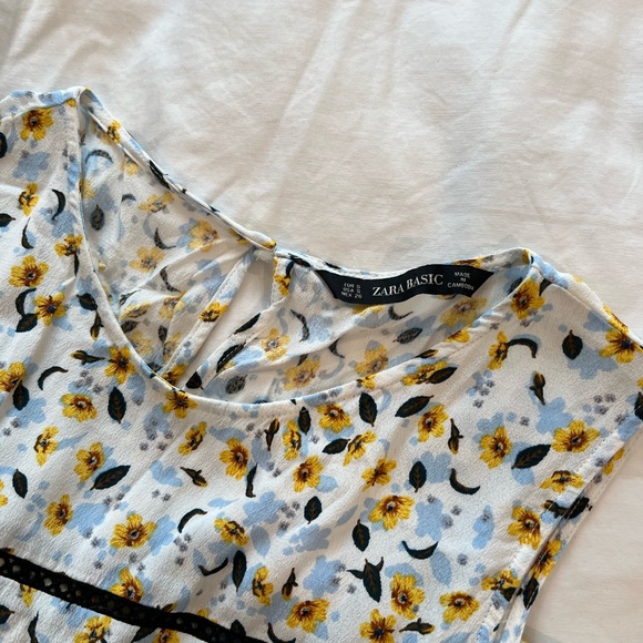 Zara Basics Floral Sleeveless Top - Picture 4 of 4